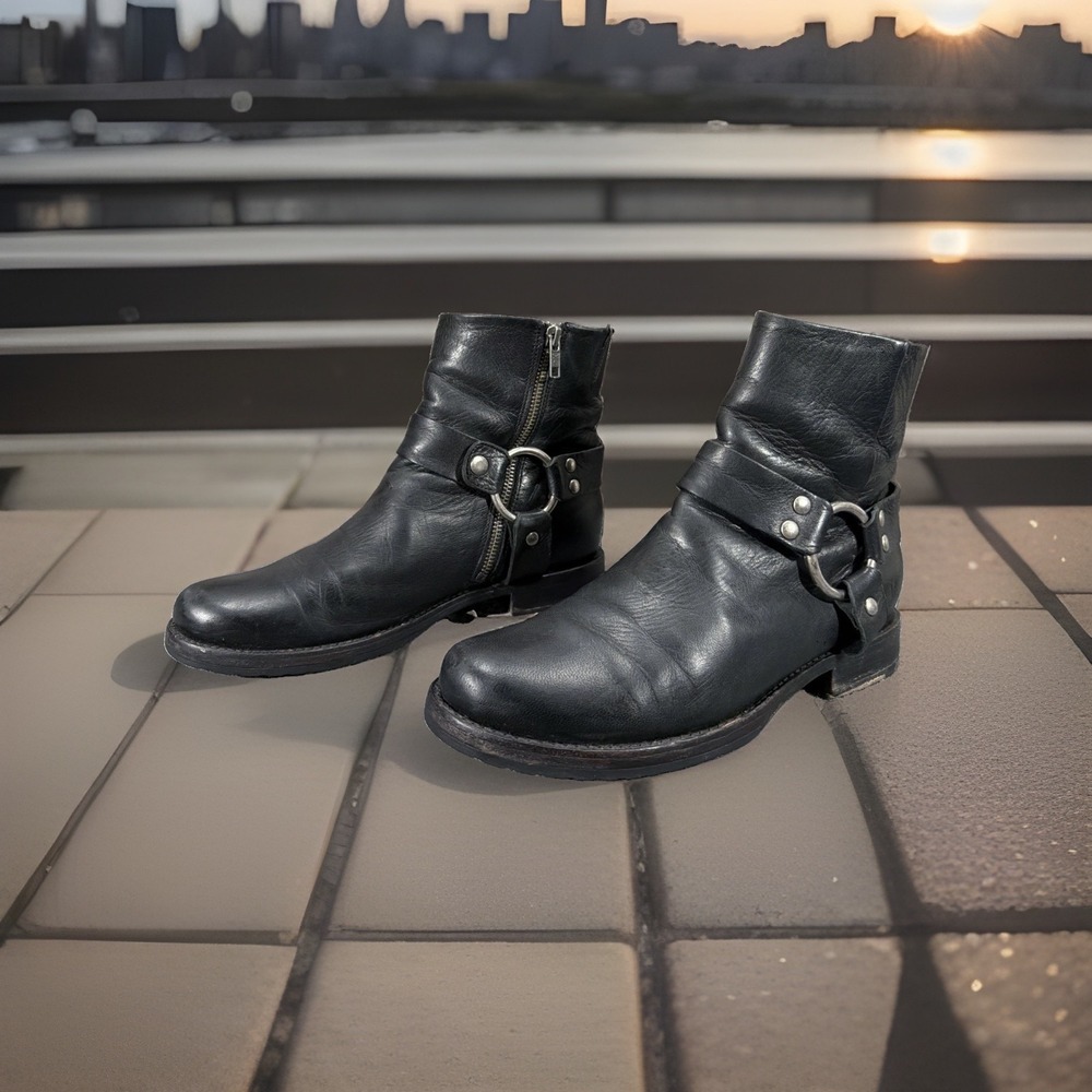 Frye Veronica Flex Harness Short Boots Womens Black Leather Ankle Moto Zip 9.5 B